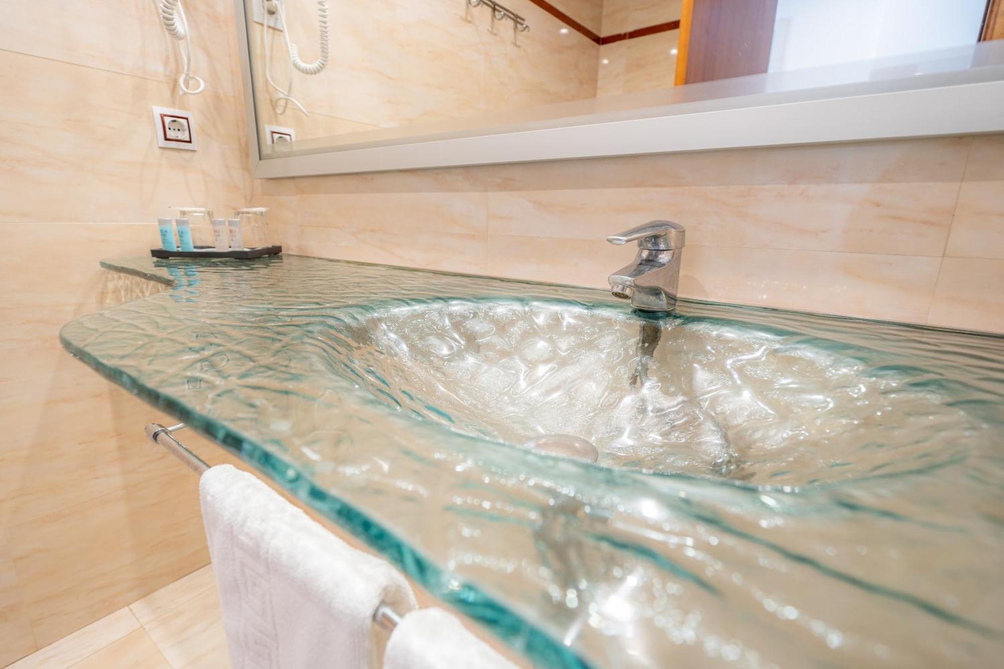 Hotel Blaucel Бланес Экстерьер фото